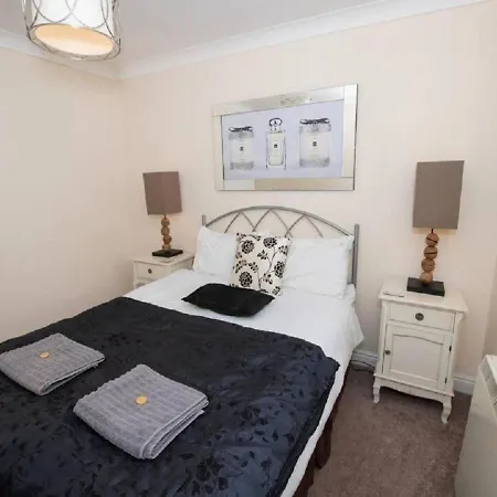 Puffin - Beautifully Furnished Double Bedroom דירה סקארבורו