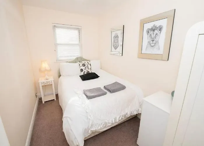 Lägenhet Puffin - Beautifully Furnished Double Bedroom *