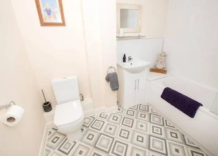 Puffin - Beautifully Furnished Double Bedroom Lägenhet *