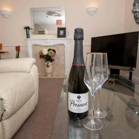 Puffin - Beautifully Furnished Double Bedroom شقة